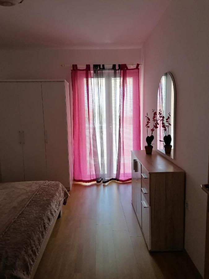Apartmani Vinko 比比涅 外观 照片