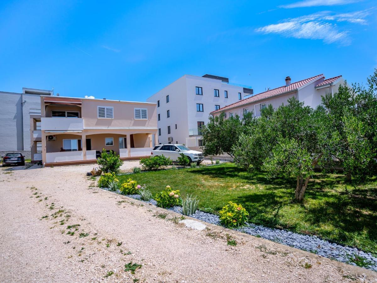 Apartmani Vinko 比比涅 外观 照片