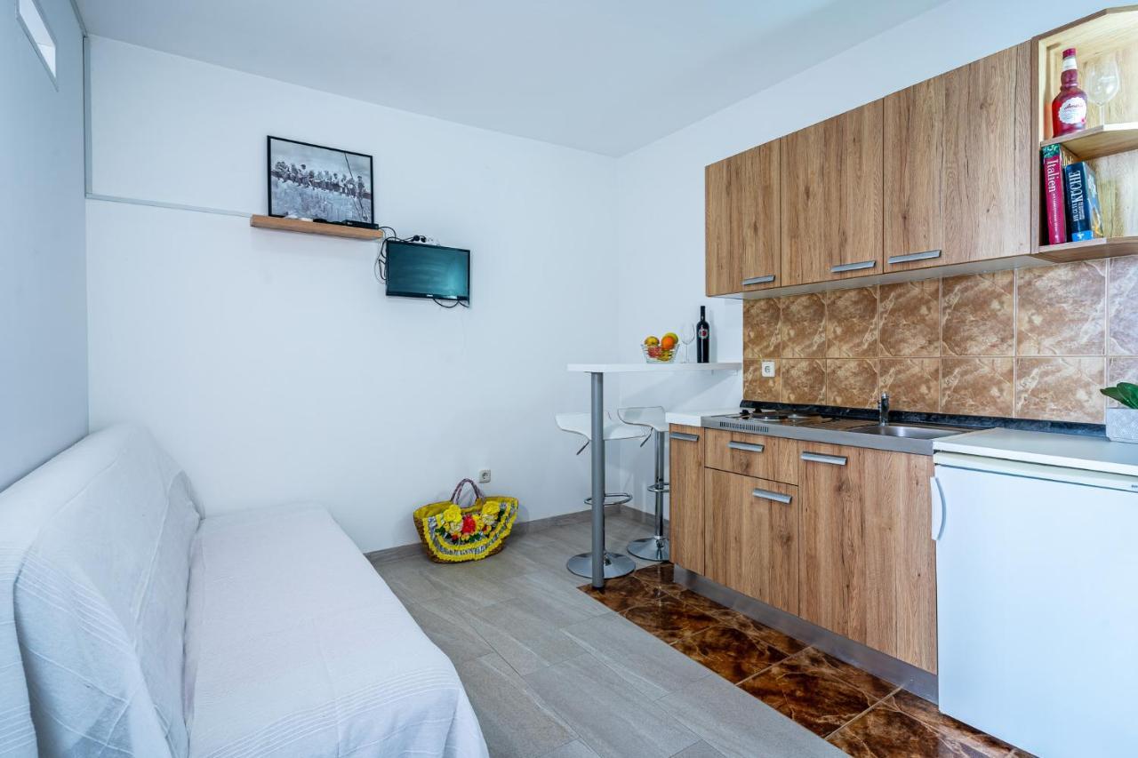 Apartmani Vinko 比比涅 外观 照片