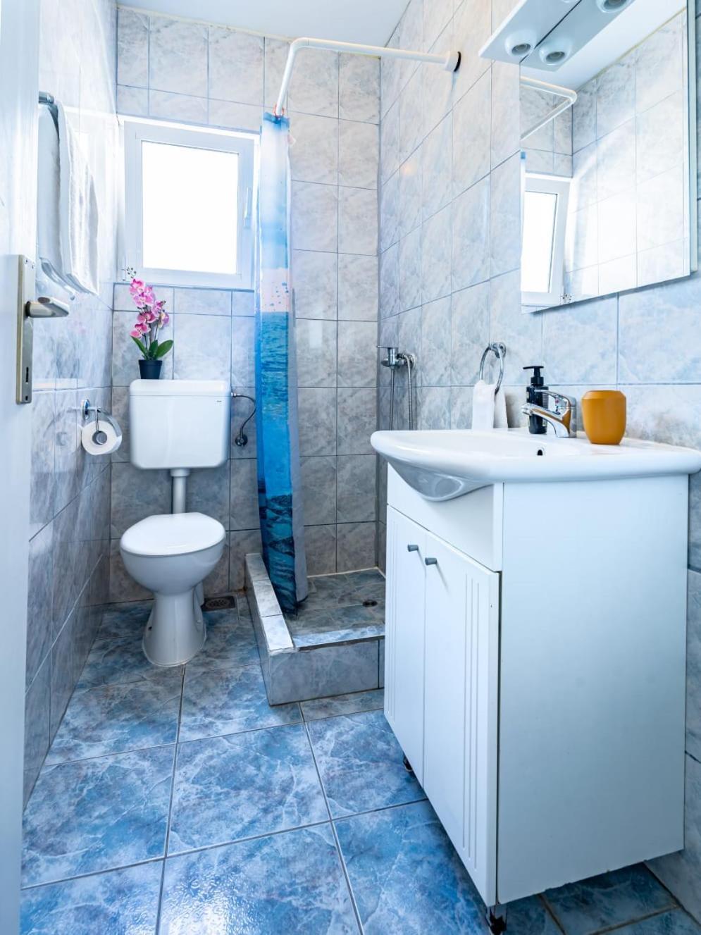 Apartmani Vinko 比比涅 外观 照片